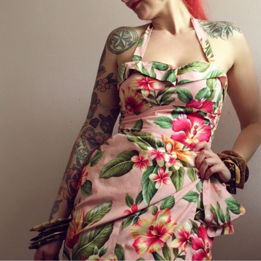 Violets In May 1954 “Leilani” Hawaiian Wrap Dress. Rockabilly Pin-Up Retro